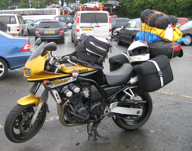 fazer 600 motorcycle complete with saddle bags, tank bag, top box and item bungeed on the top box